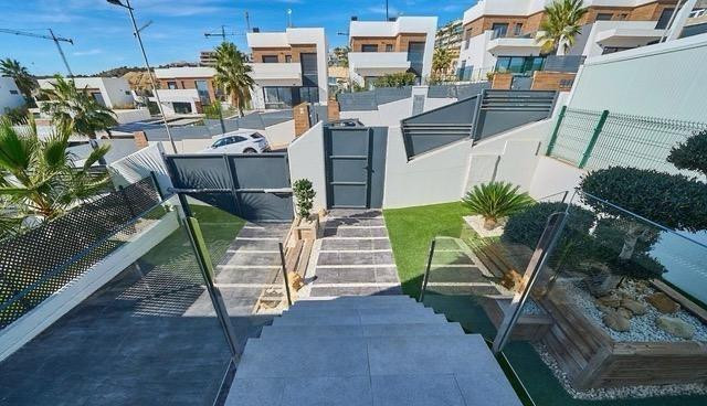 Se vende Bungalow de 3 dormitorios en Costa Blanca, Alicante, España