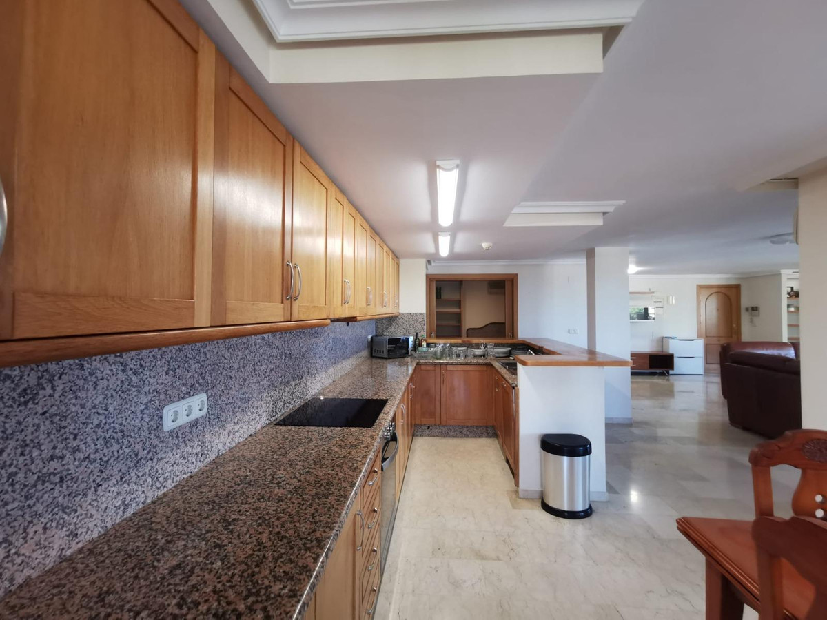 Se vende Apartamento Planta Media de 3 dormitorios en Costa Blanca, Alicante, España