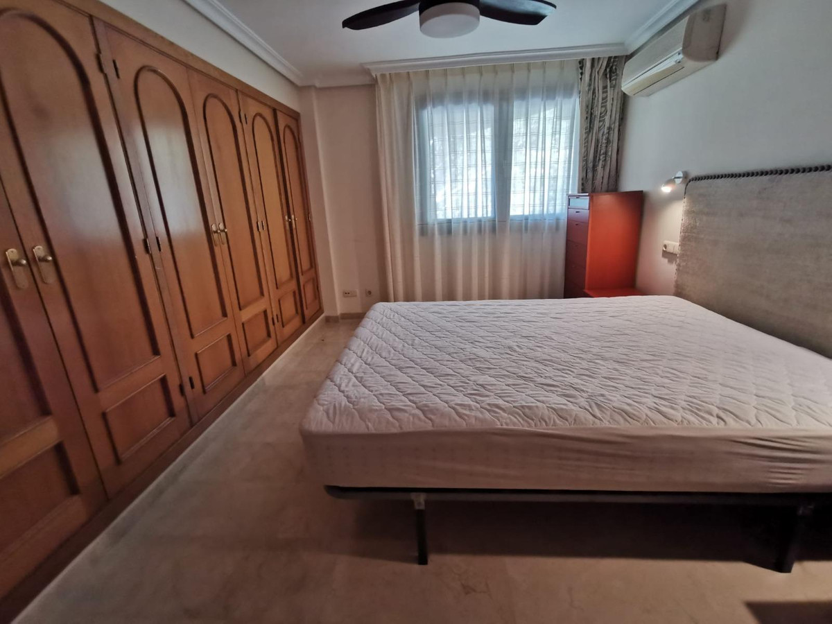 Se vende Apartamento Planta Media de 3 dormitorios en Costa Blanca, Alicante, España