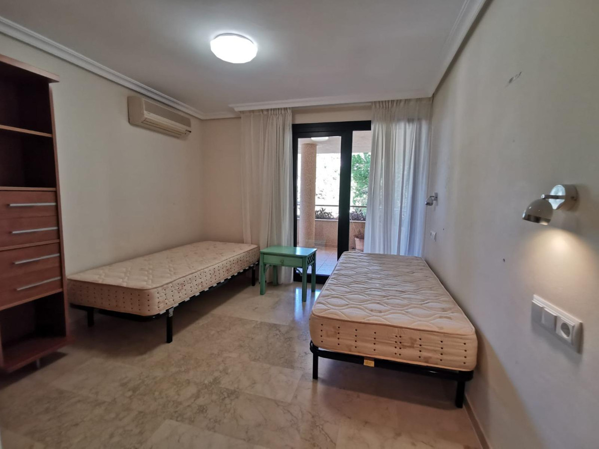 Se vende Apartamento Planta Media de 3 dormitorios en Costa Blanca, Alicante, España