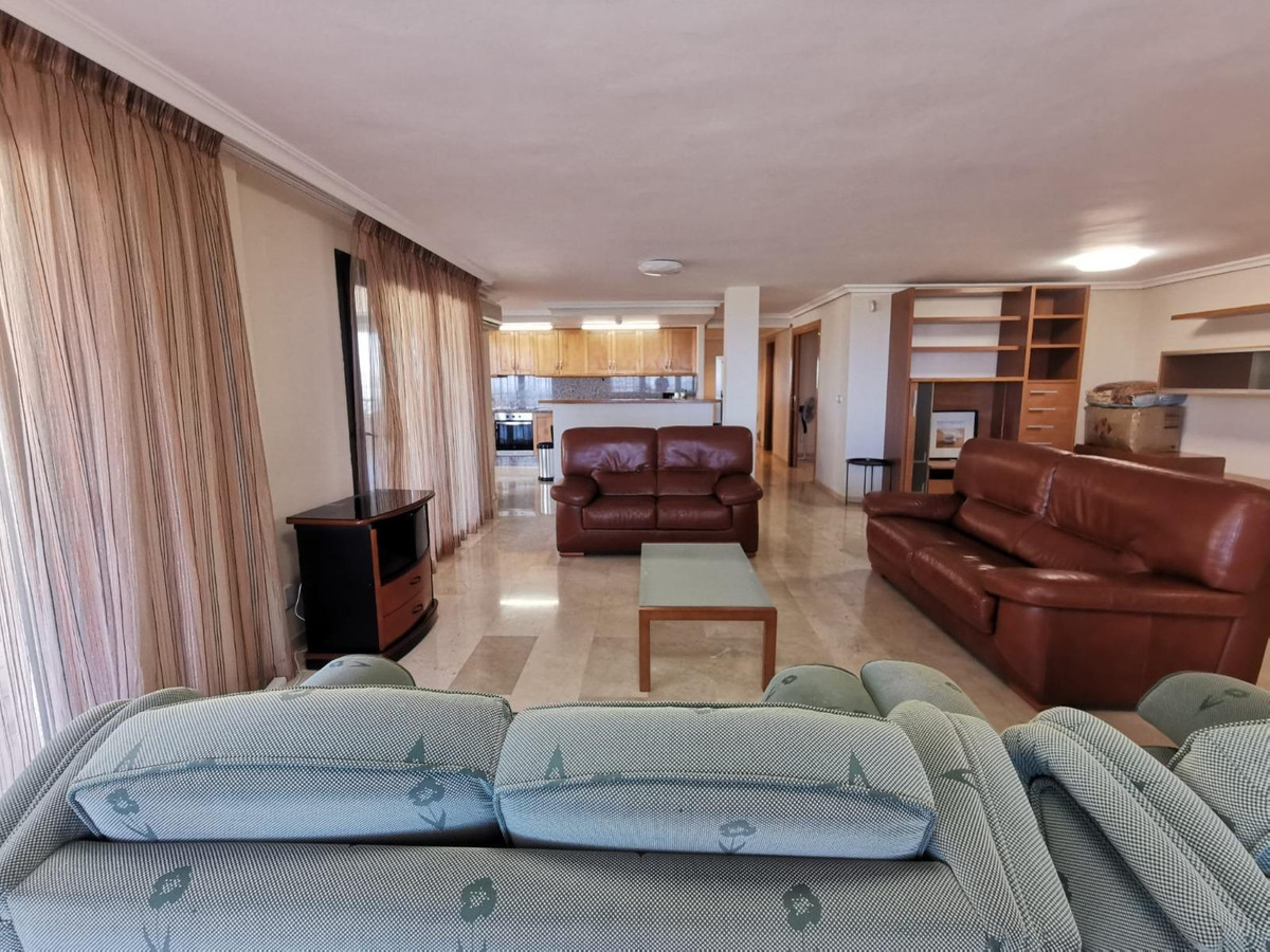 Se vende Apartamento Planta Media de 3 dormitorios en Costa Blanca, Alicante, España
