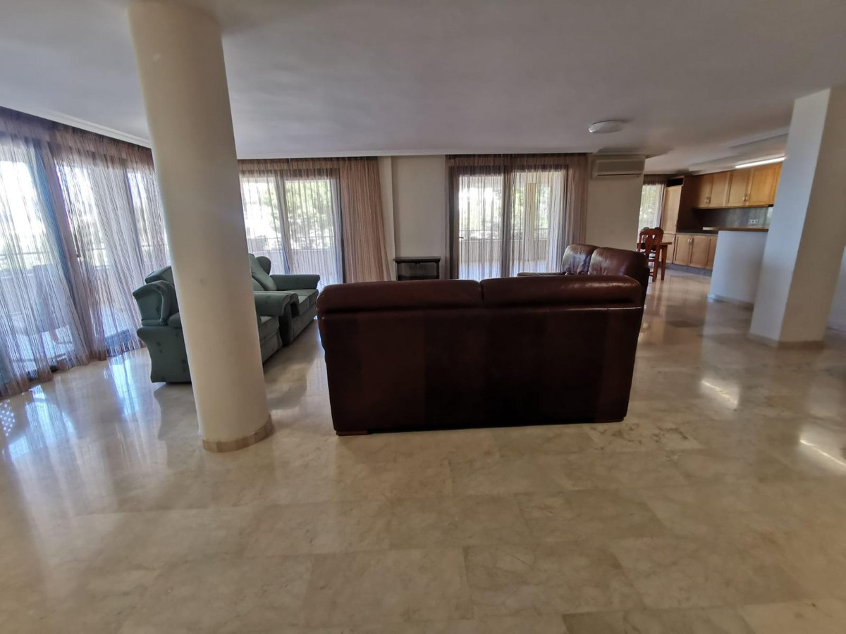 Se vende Apartamento Planta Media de 3 dormitorios en Costa Blanca, Alicante, España