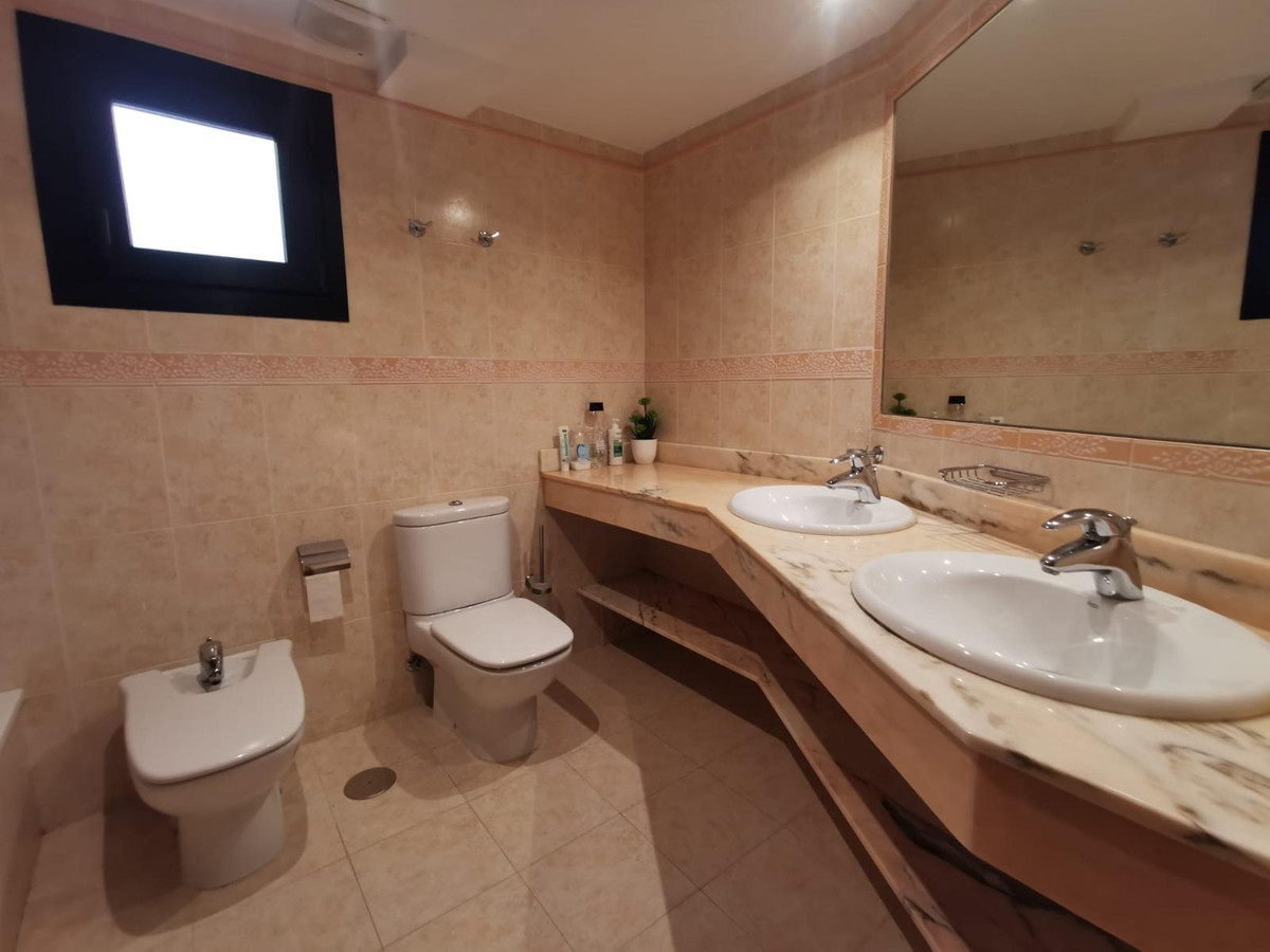 Se vende Apartamento Planta Media de 3 dormitorios en Costa Blanca, Alicante, España