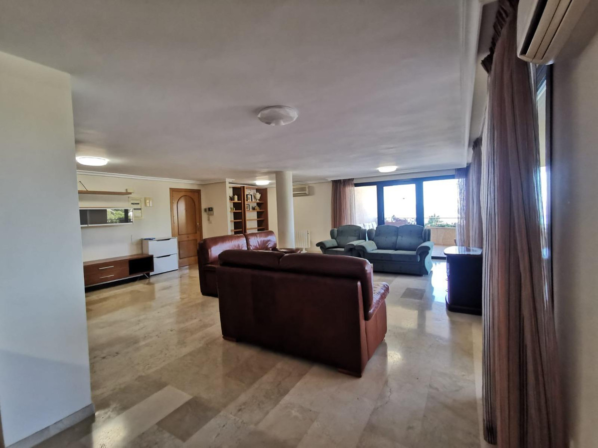 Se vende Apartamento Planta Media de 3 dormitorios en Costa Blanca, Alicante, España