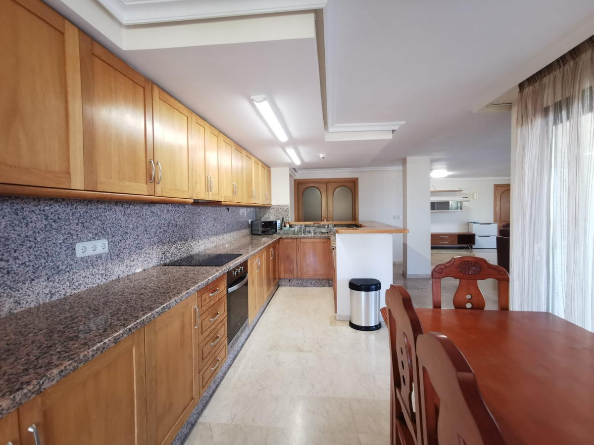 Se vende Apartamento Planta Media de 3 dormitorios en Costa Blanca, Alicante, España