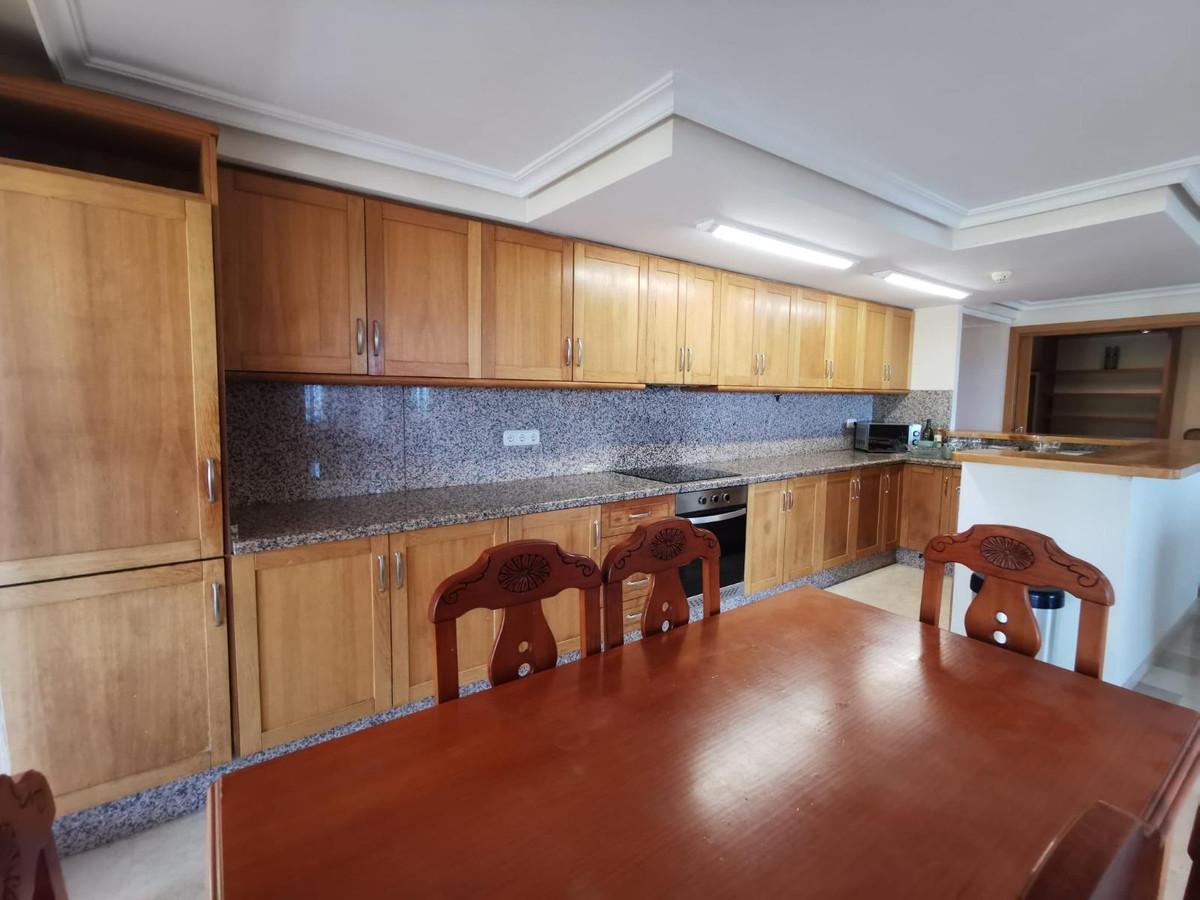 Se vende Apartamento Planta Media de 3 dormitorios en Costa Blanca, Alicante, España
