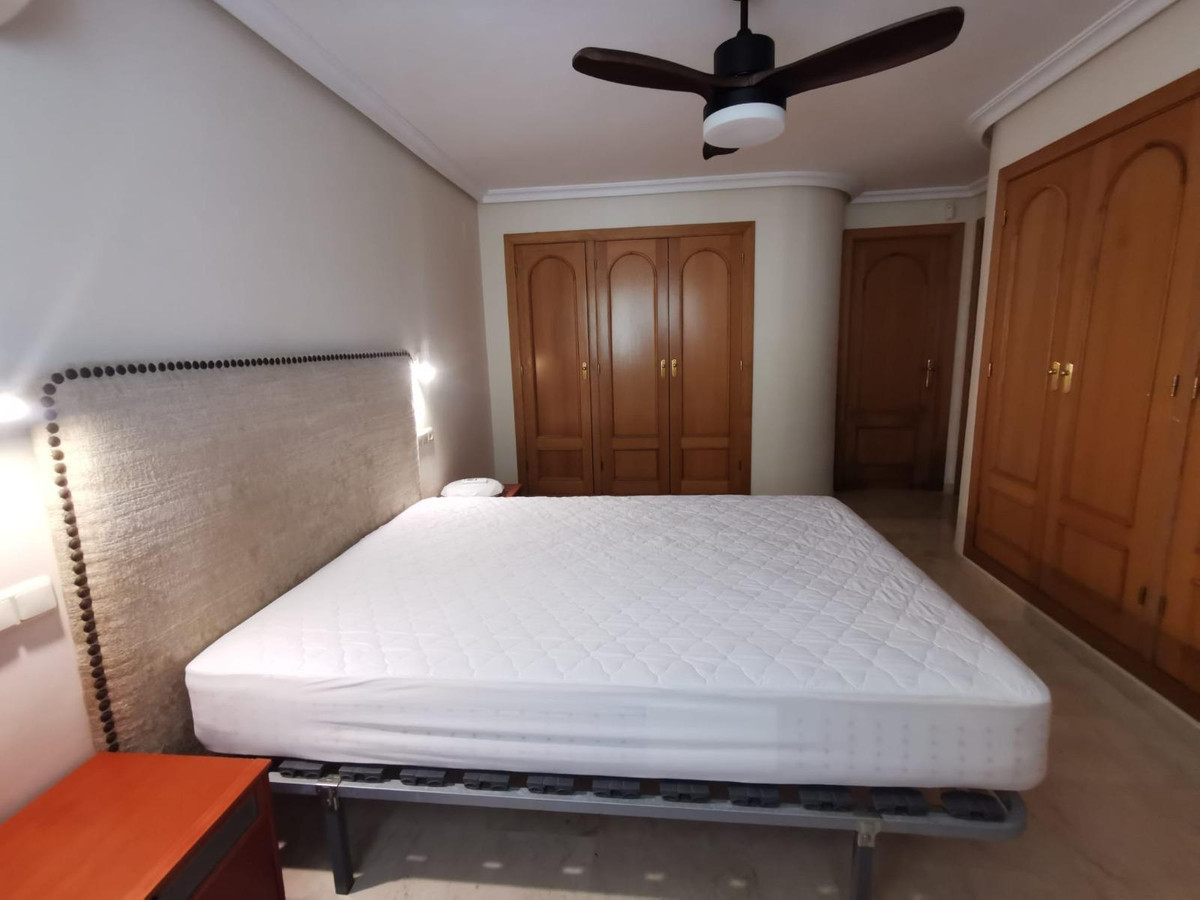 Se vende Apartamento Planta Media de 3 dormitorios en Costa Blanca, Alicante, España