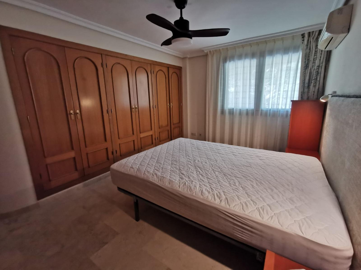 Se vende Apartamento Planta Media de 3 dormitorios en Costa Blanca, Alicante, España
