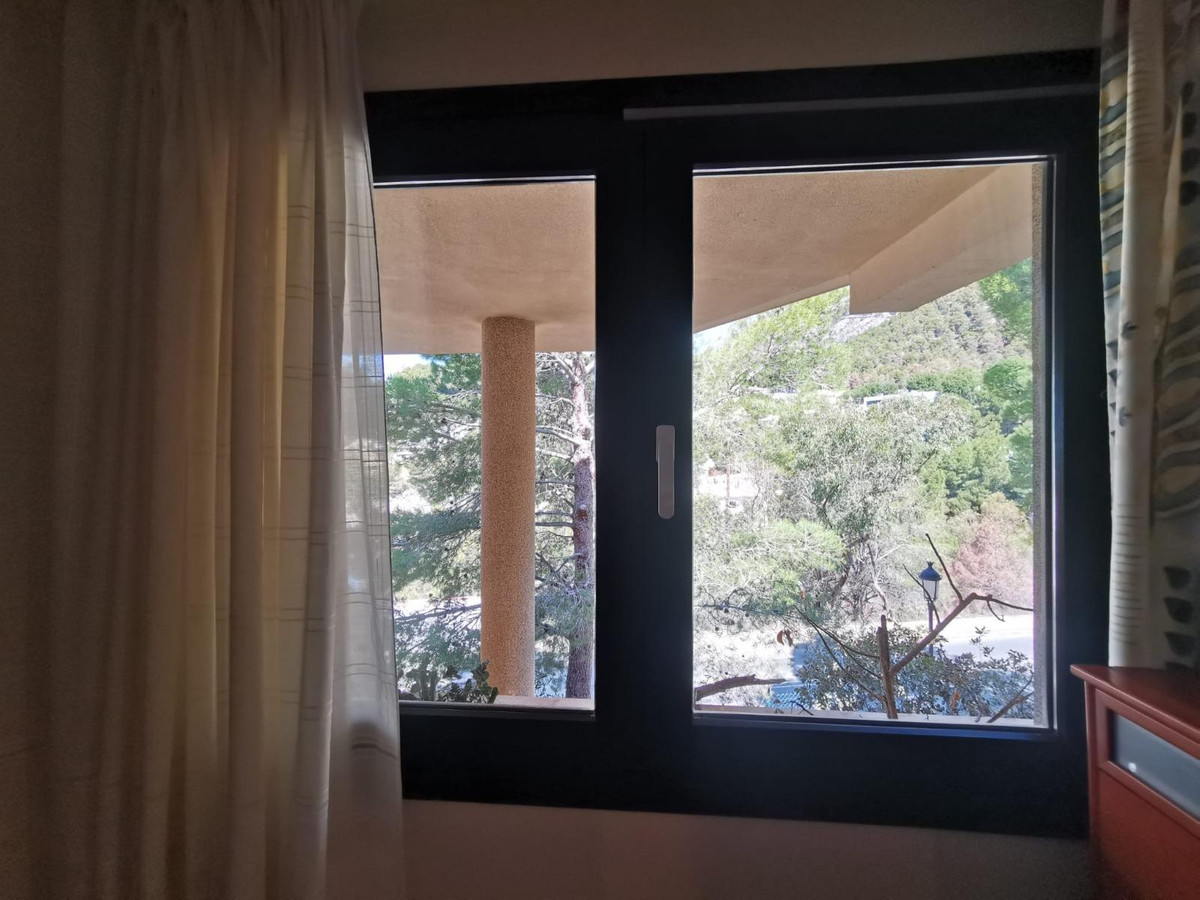 Se vende Apartamento Planta Media de 3 dormitorios en Costa Blanca, Alicante, España
