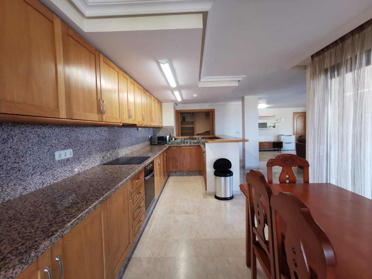 Se vende Apartamento Planta Media de 3 dormitorios en Costa Blanca, Alicante, España