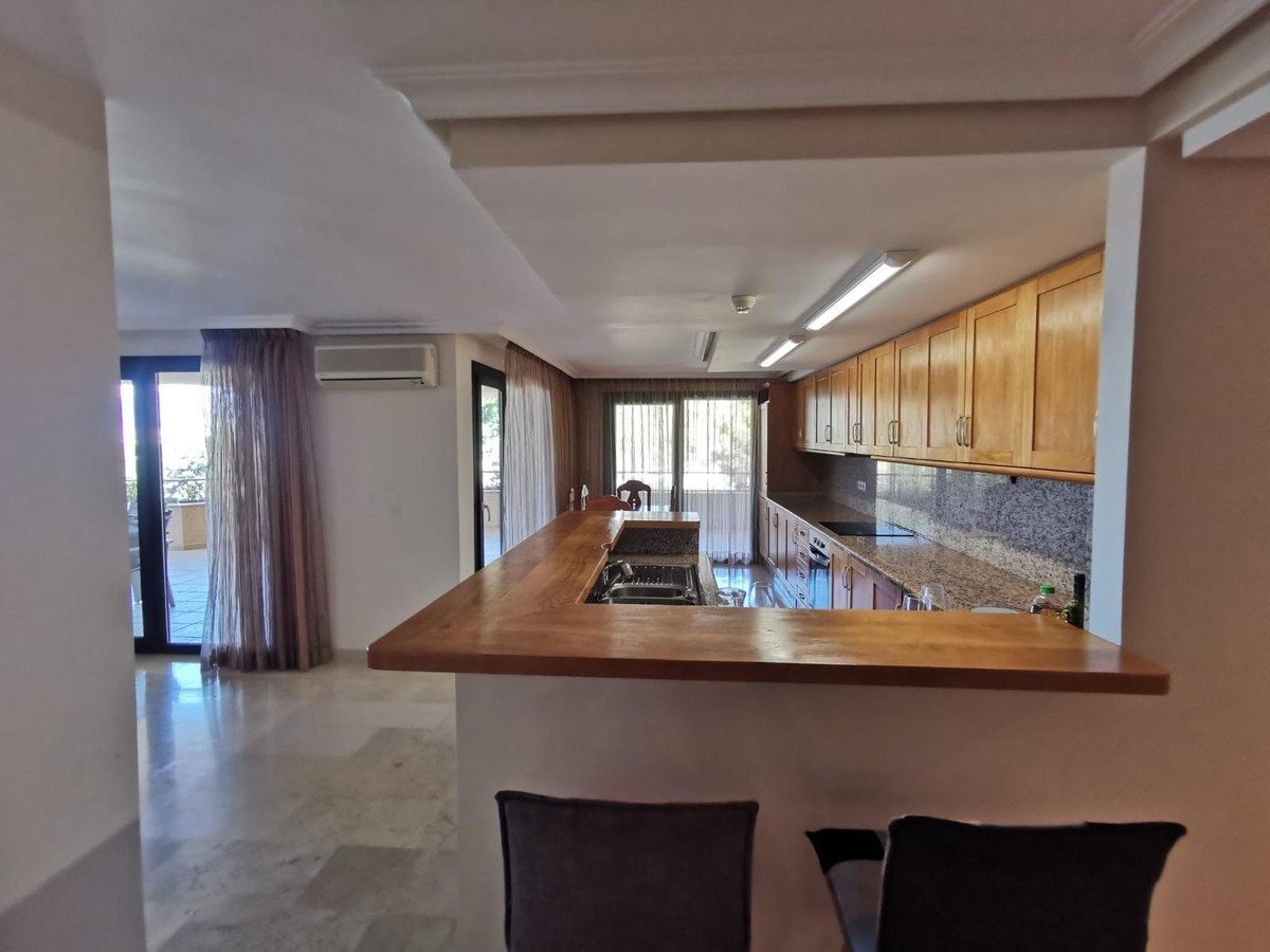 Se vende Apartamento Planta Media de 3 dormitorios en Costa Blanca, Alicante, España
