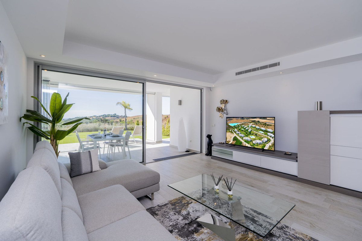 2 Bed Apartment for sale in Estepona Costa Del Sol, Málaga, Spain