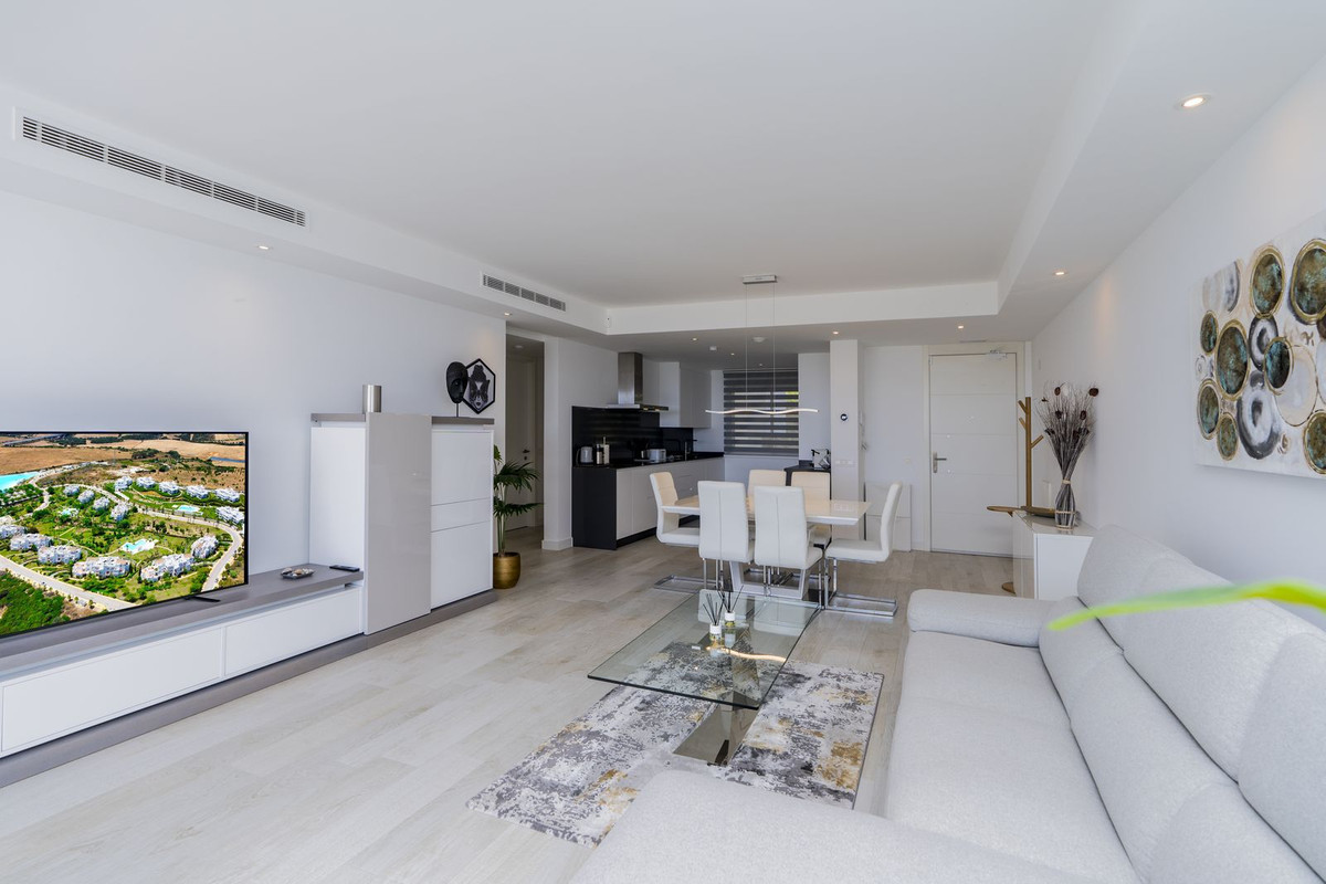 2 Bed Apartment for sale in Estepona Costa Del Sol, Málaga, Spain