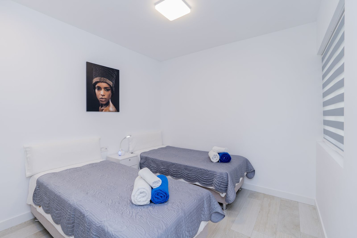 2 Bed Apartment for sale in Estepona Costa Del Sol, Málaga, Spain