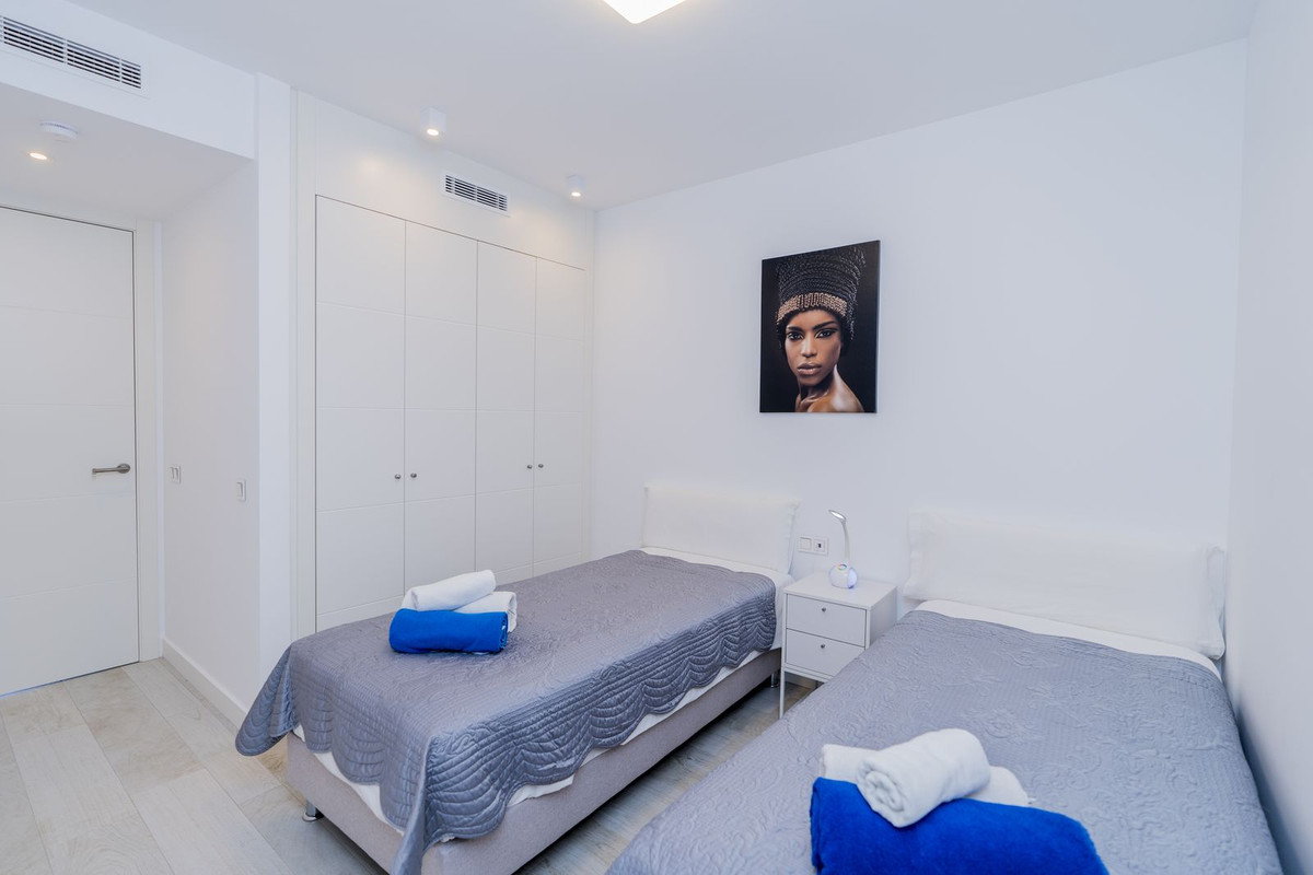 2 Bed Apartment for sale in Estepona Costa Del Sol, Málaga, Spain