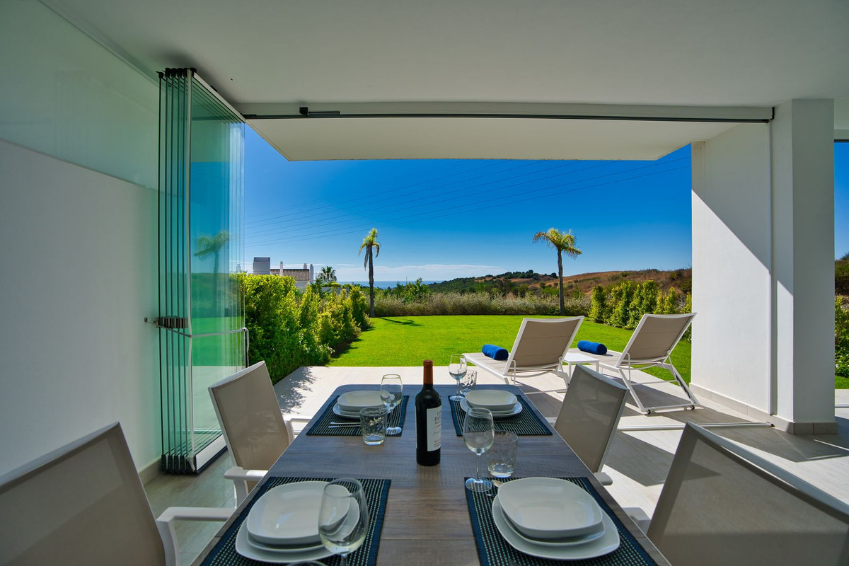 2 Bed Apartment for sale in Estepona Costa Del Sol, Málaga, Spain
