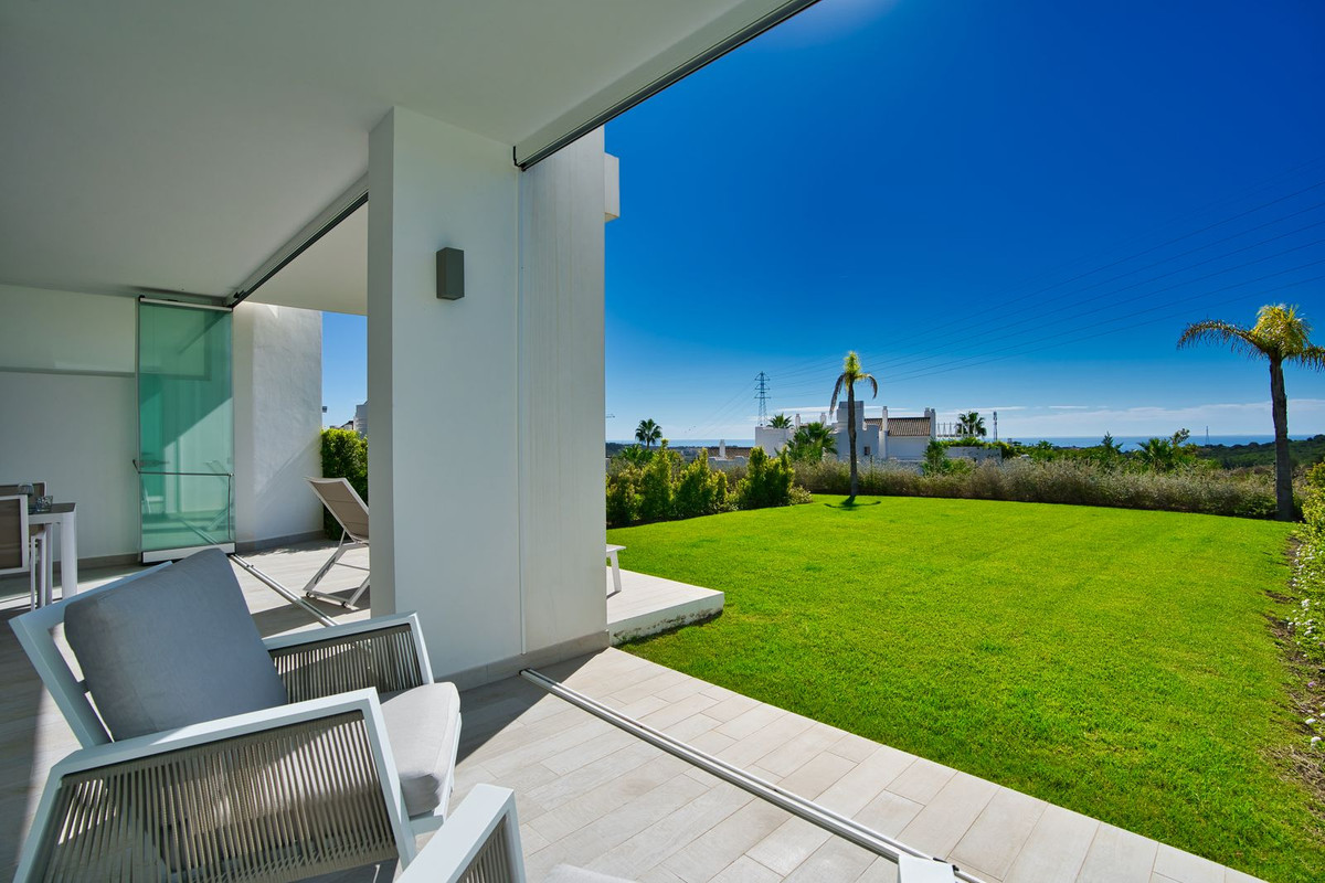 2 Bed Apartment for sale in Estepona Costa Del Sol, Málaga, Spain