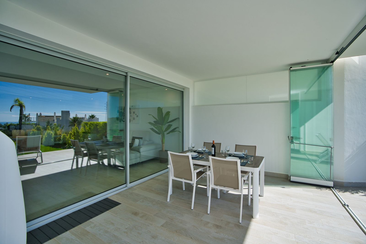 2 Bed Apartment for sale in Estepona Costa Del Sol, Málaga, Spain