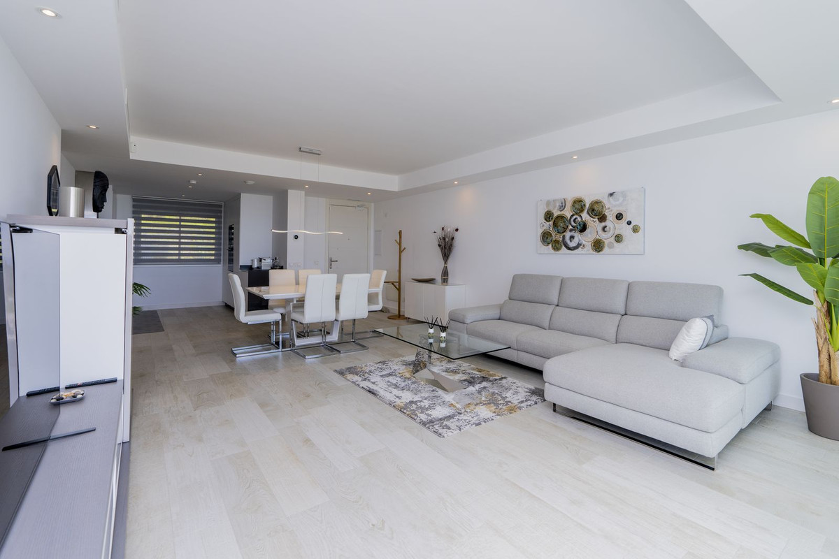 2 Bed Apartment for sale in Estepona Costa Del Sol, Málaga, Spain