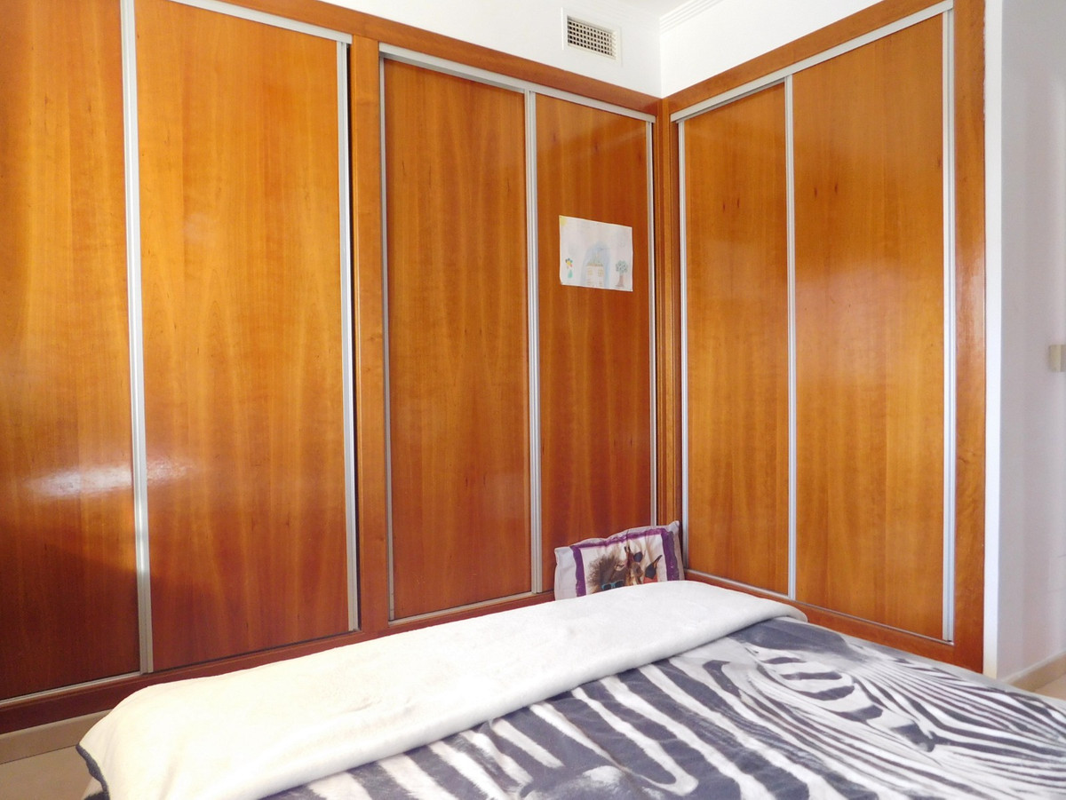 Se vende Villa - Chalet de 4 dormitorios en Costa Blanca, Alicante, España