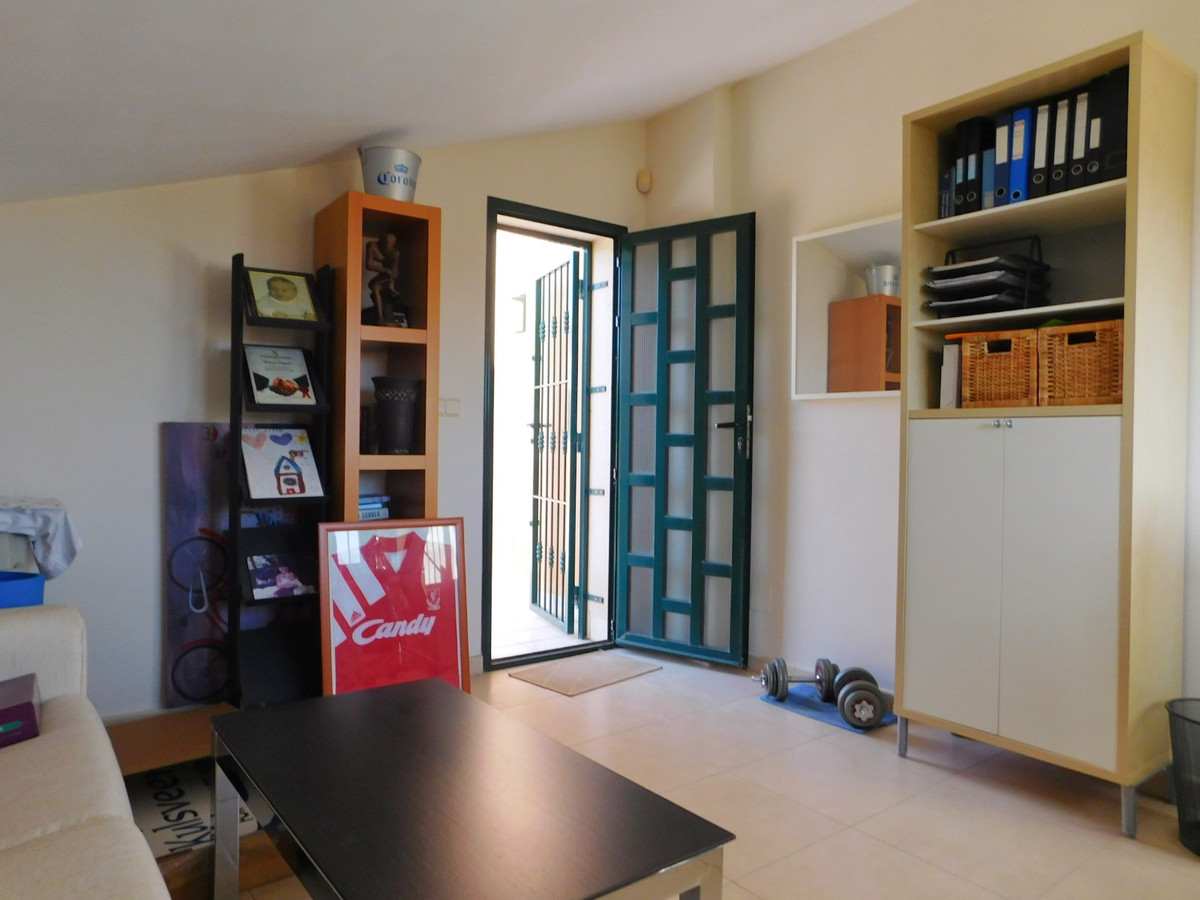 Se vende Villa - Chalet de 4 dormitorios en Costa Blanca, Alicante, España