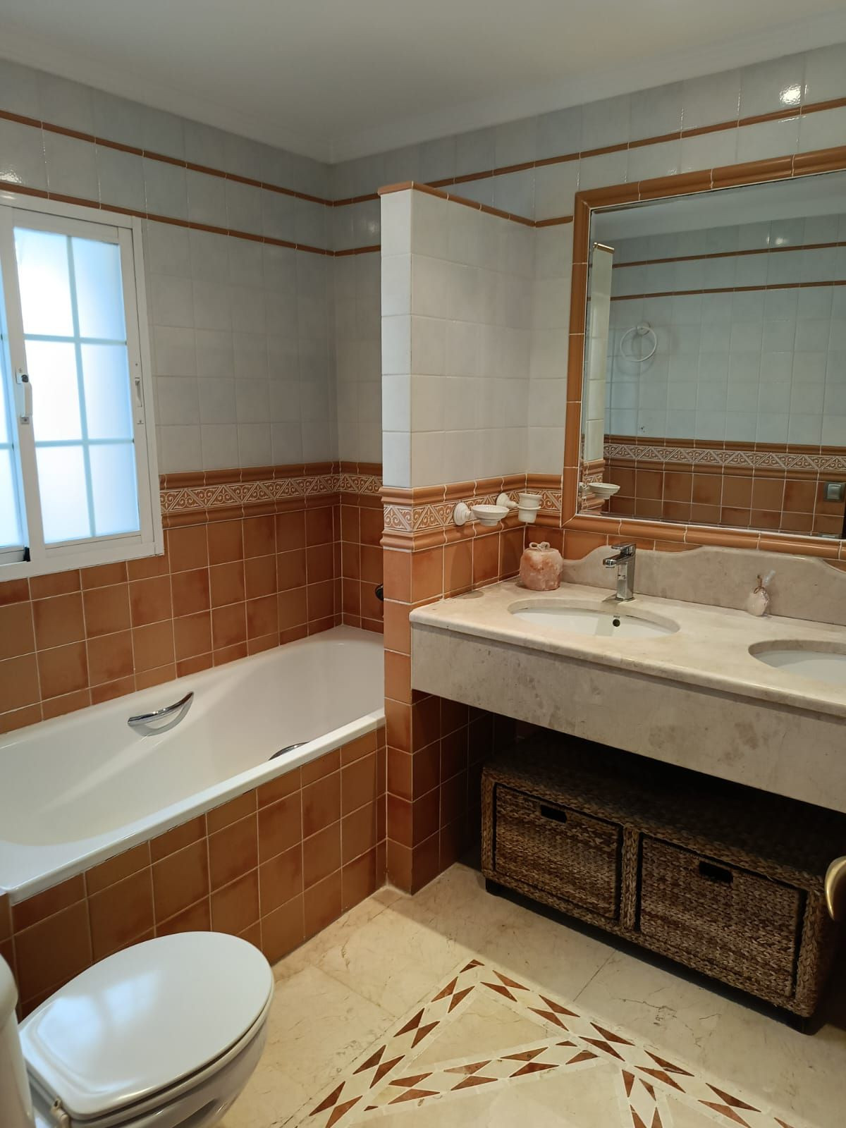 Se vende Villa - Chalet de 4 dormitorios en Costa Del Sol, Málaga, España