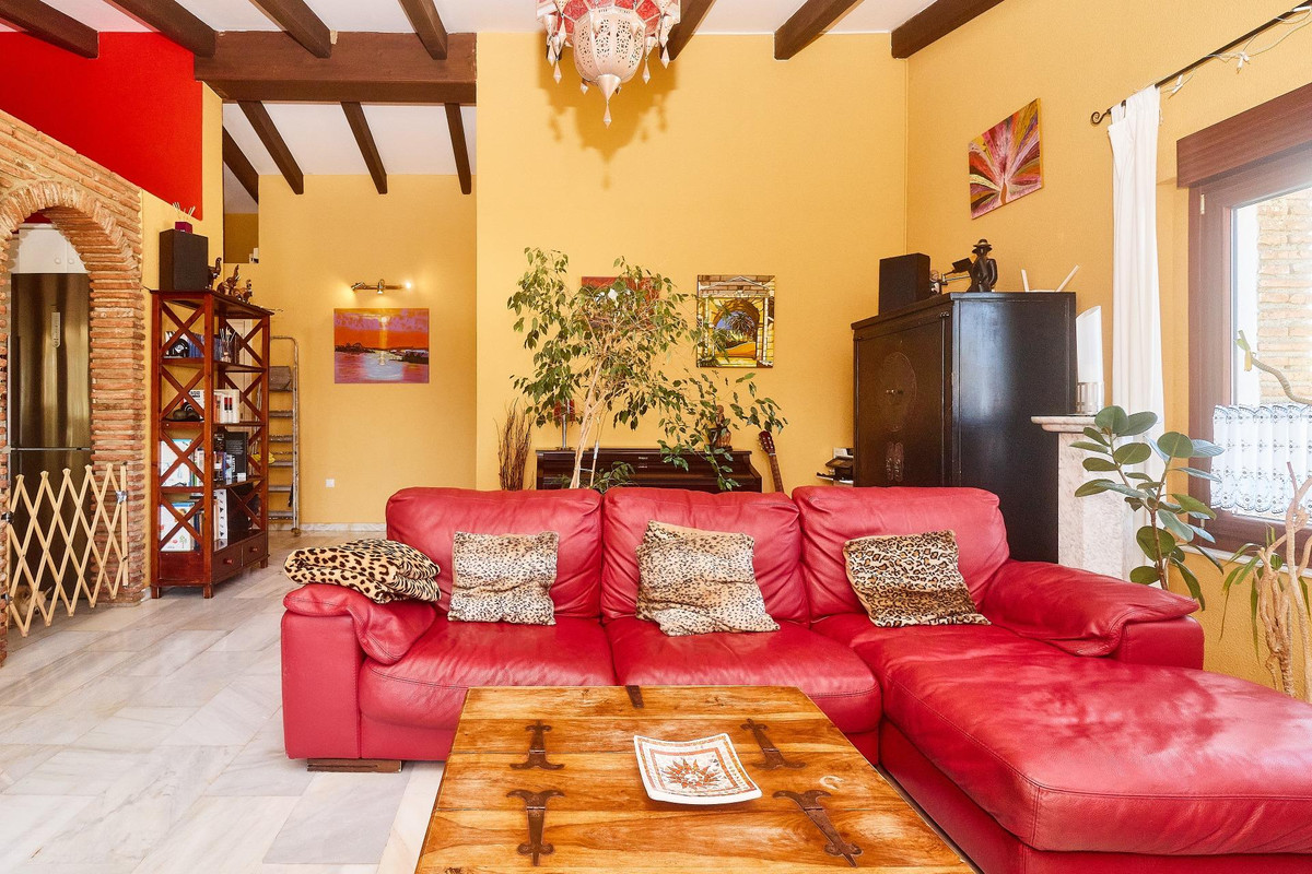 Se vende Villa - Chalet de 4 dormitorios en Costa Del Sol, Málaga, España
