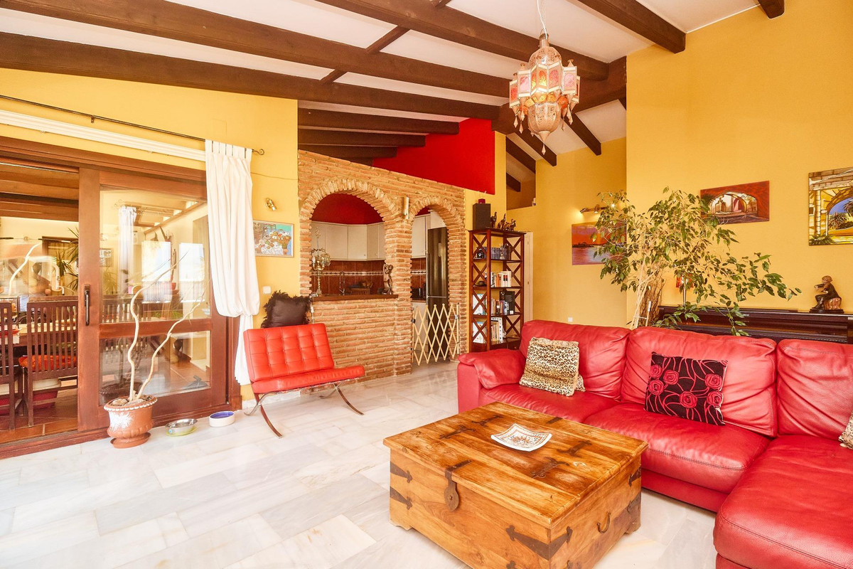 Se vende Villa - Chalet de 4 dormitorios en Costa Del Sol, Málaga, España