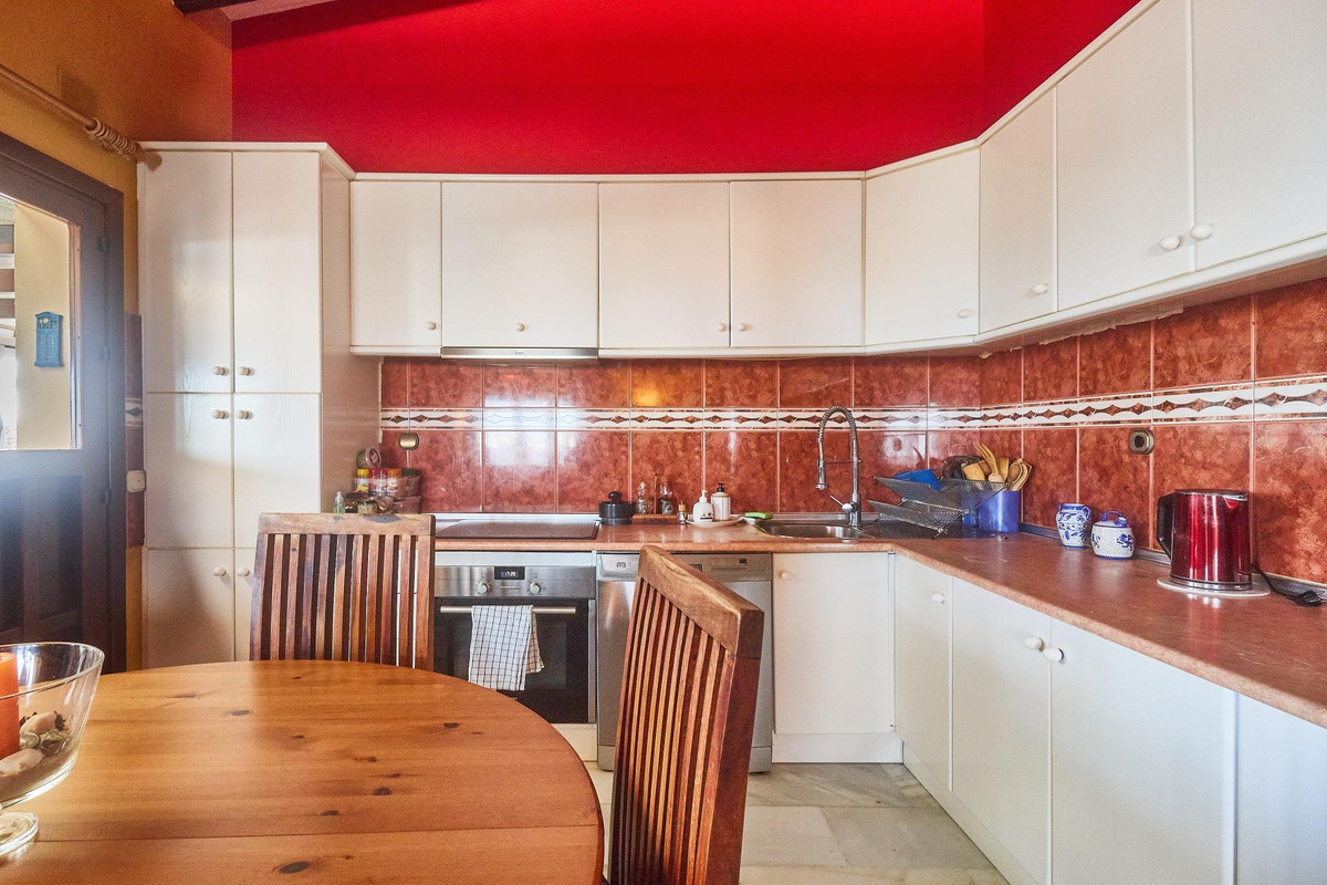 Se vende Villa - Chalet de 4 dormitorios en Costa Del Sol, Málaga, España