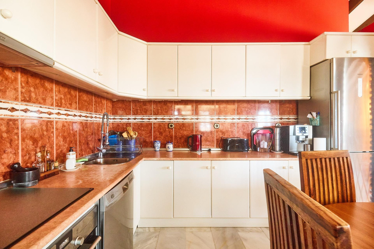 Se vende Villa - Chalet de 4 dormitorios en Costa Del Sol, Málaga, España