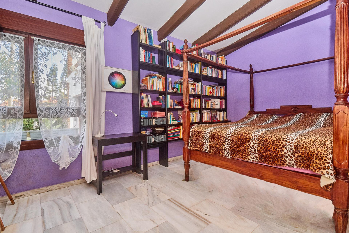 Se vende Villa - Chalet de 4 dormitorios en Costa Del Sol, Málaga, España