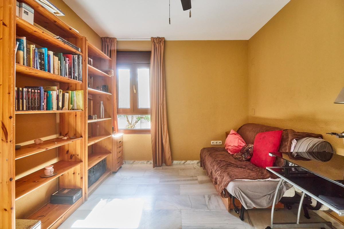Se vende Villa - Chalet de 4 dormitorios en Costa Del Sol, Málaga, España