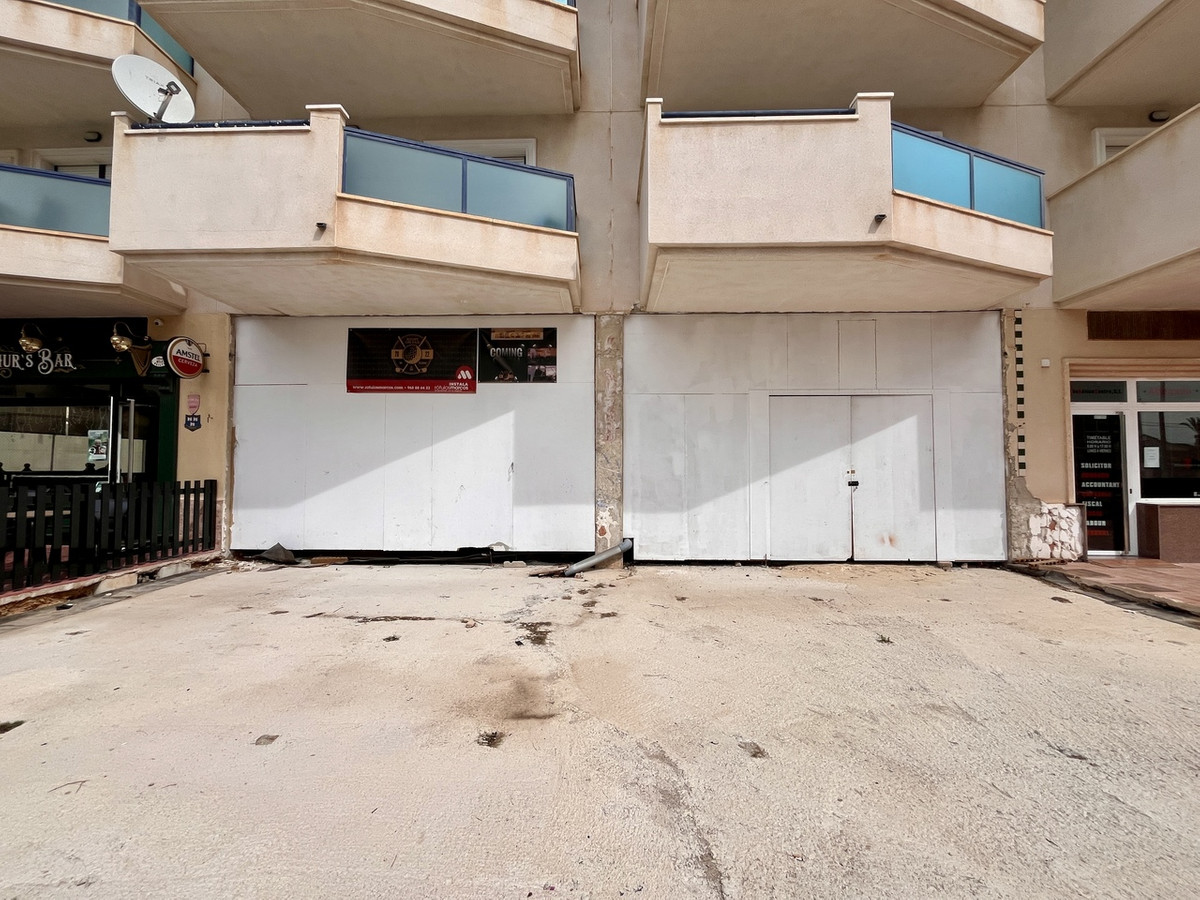 Commercial unit for sale in La Zenia Costa Blanca, Alicante, Spain
