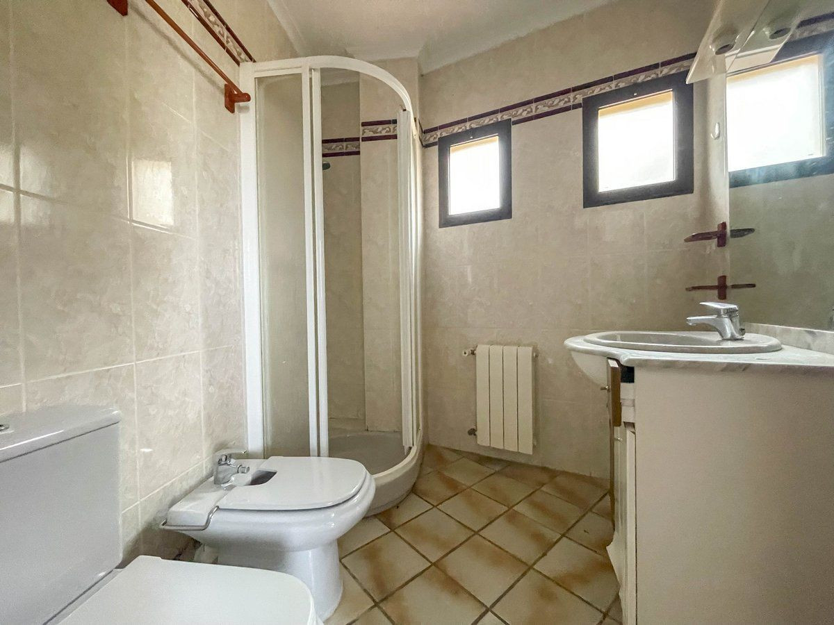 5 Bed Commercial unit for sale in Calpe Costa Blanca, Alicante, Spain