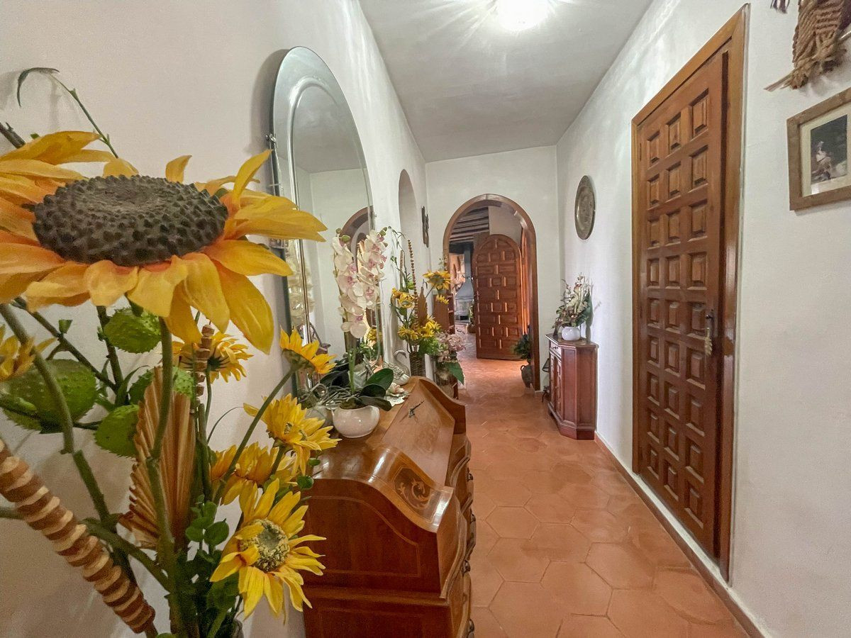 Se vende Villa - Chalet de 4 dormitorios en Costa Blanca, Alicante, España