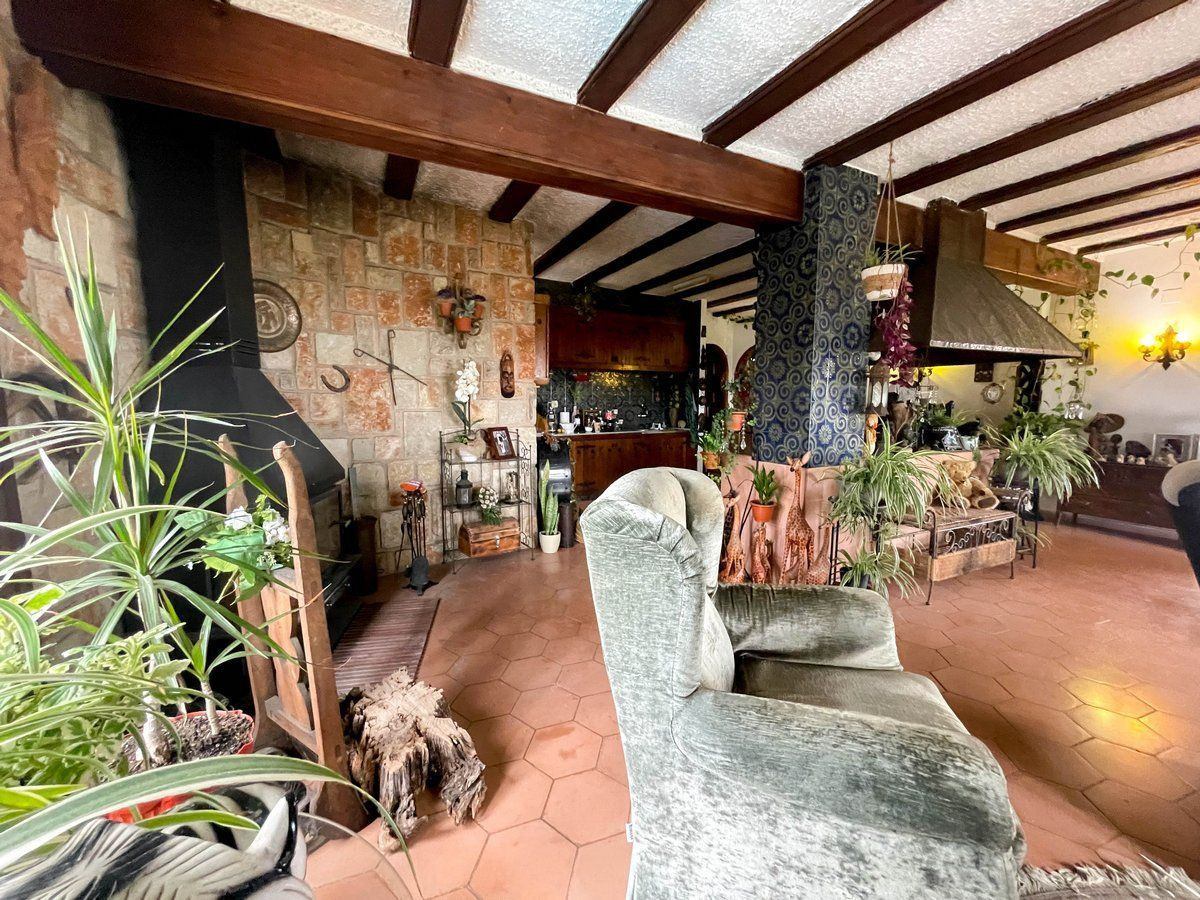 Se vende Villa - Chalet de 4 dormitorios en Costa Blanca, Alicante, España