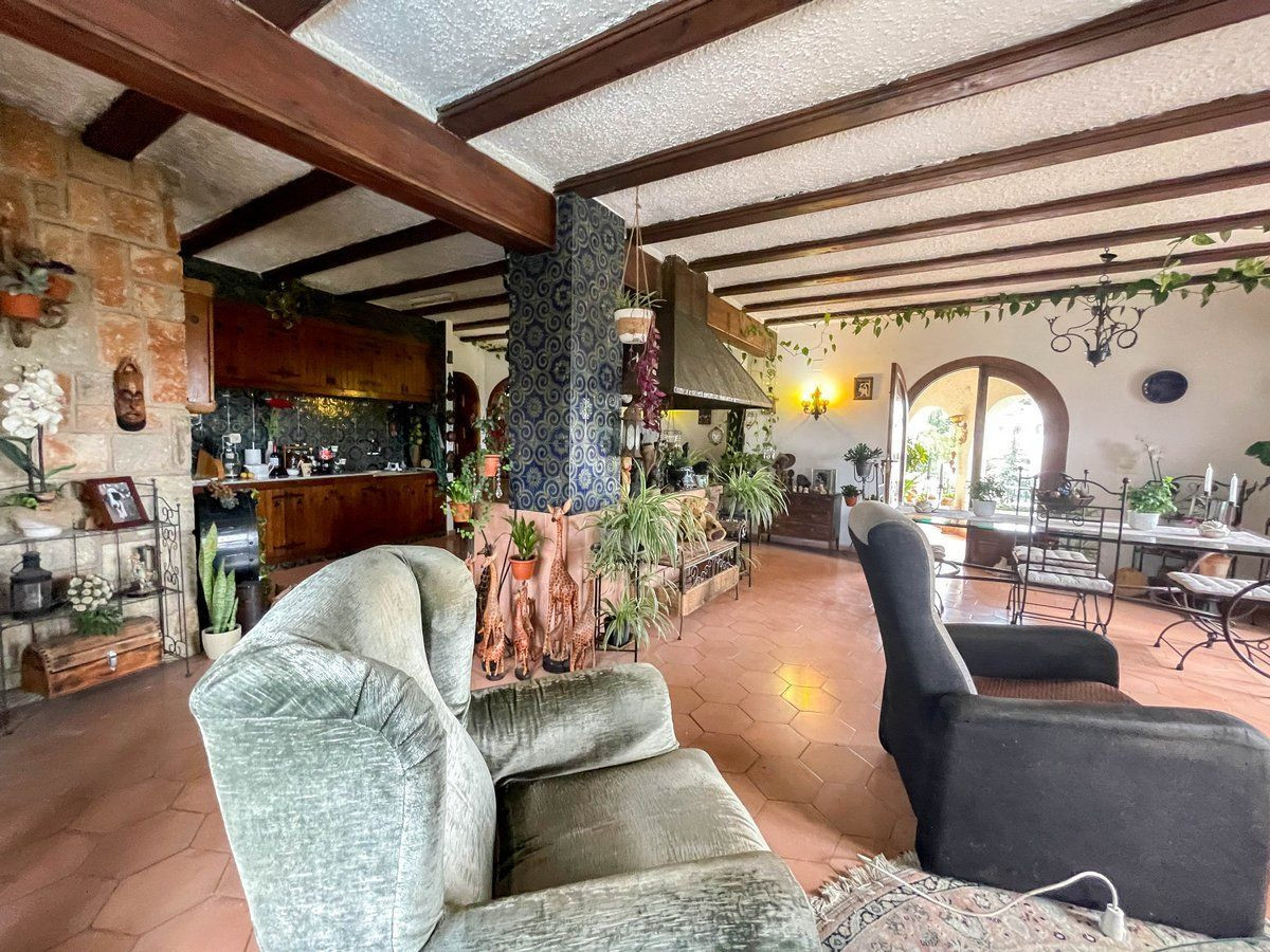 Se vende Villa - Chalet de 4 dormitorios en Costa Blanca, Alicante, España