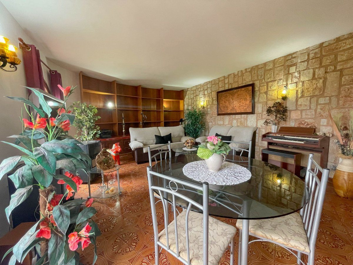 Se vende Villa - Chalet de 4 dormitorios en Costa Blanca, Alicante, España