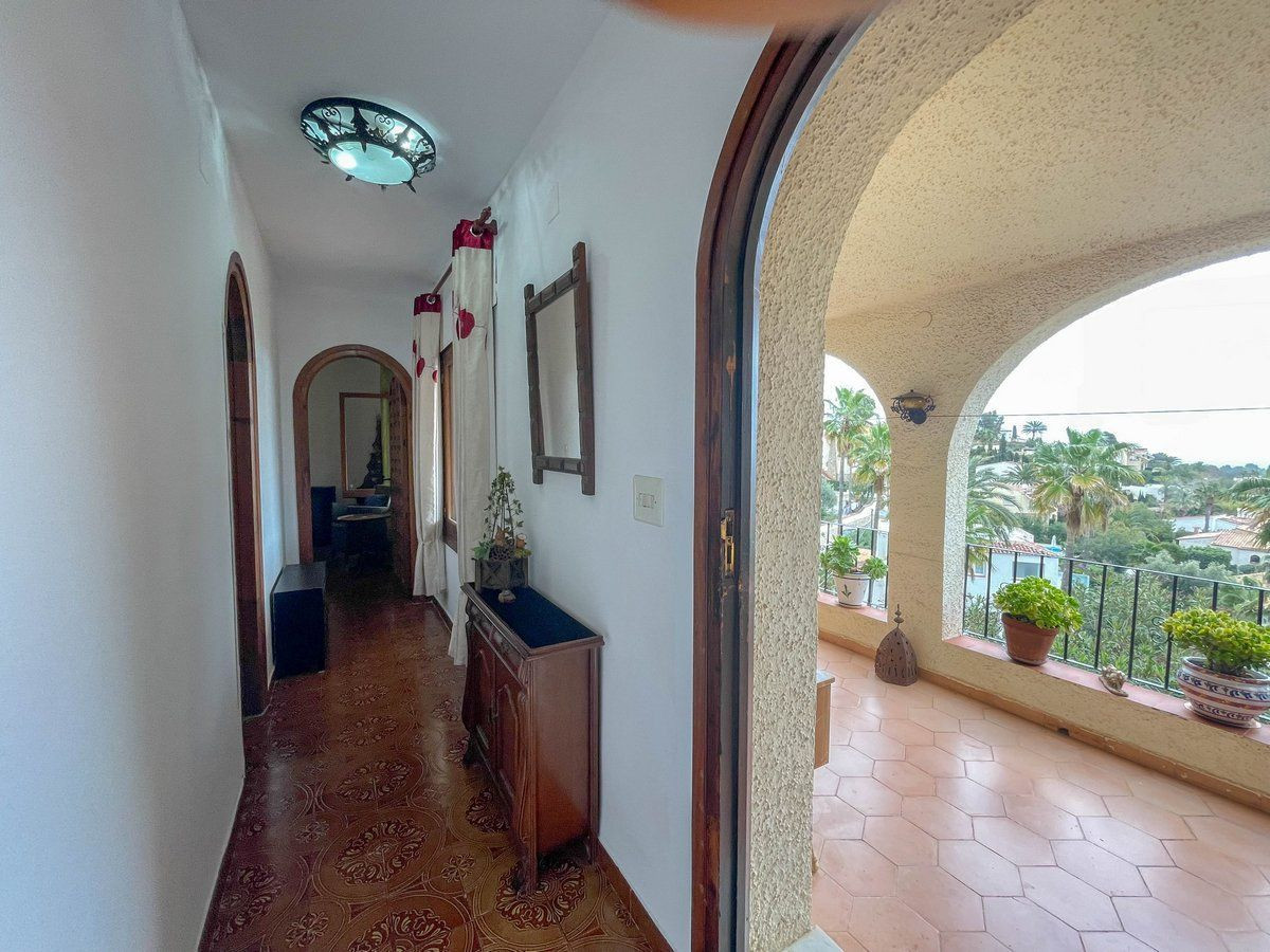 Se vende Villa - Chalet de 4 dormitorios en Costa Blanca, Alicante, España