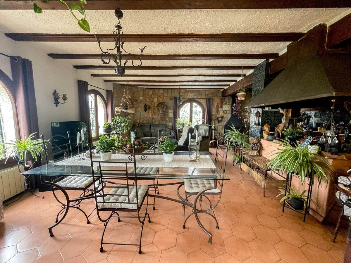 Se vende Villa - Chalet de 4 dormitorios en Costa Blanca, Alicante, España