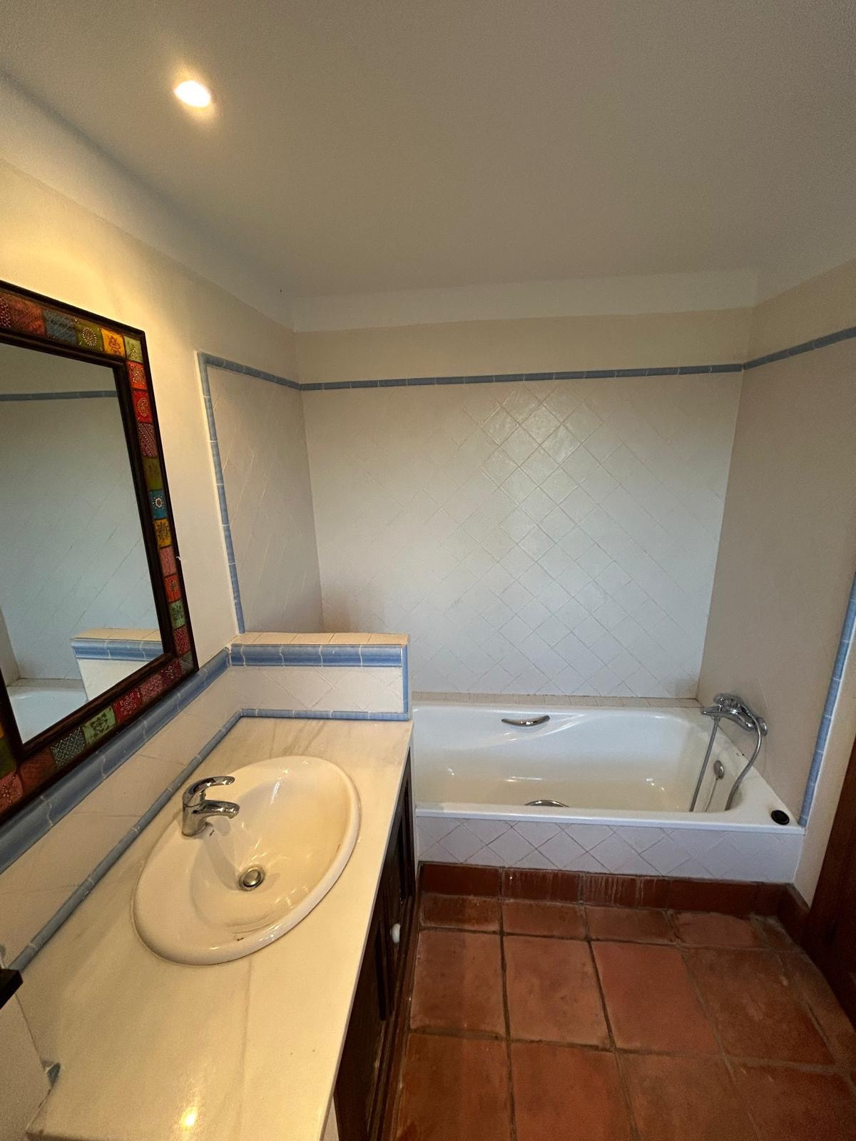 Se vende Pareada de 4 dormitorios en Costa Del Sol, Málaga, España