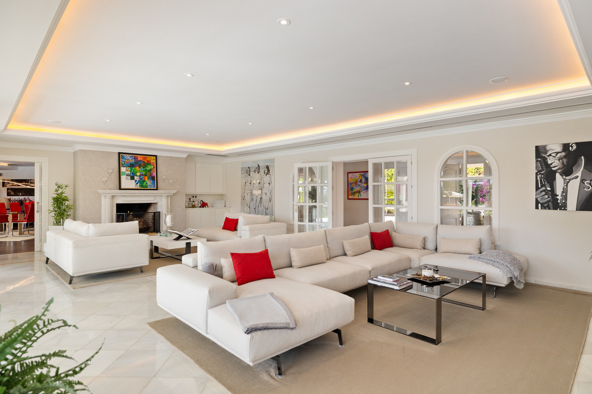 Se vende Villa - Chalet de 6 dormitorios en Costa Del Sol, Málaga, España