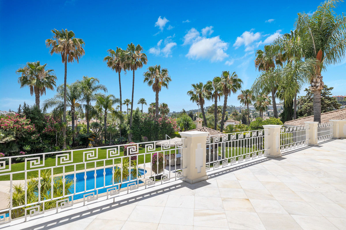 Se vende Villa - Chalet de 6 dormitorios en Costa Del Sol, Málaga, España