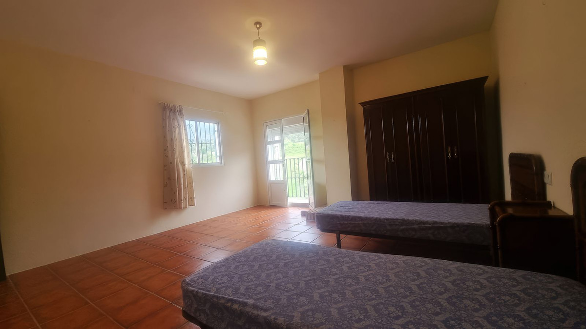 Se vende Finca - Cortijo de 2 dormitorios en Costa Del Sol, Málaga, España