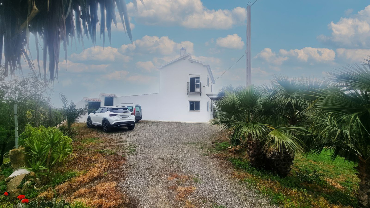 Se vende Finca - Cortijo de 2 dormitorios en Costa Del Sol, Málaga, España