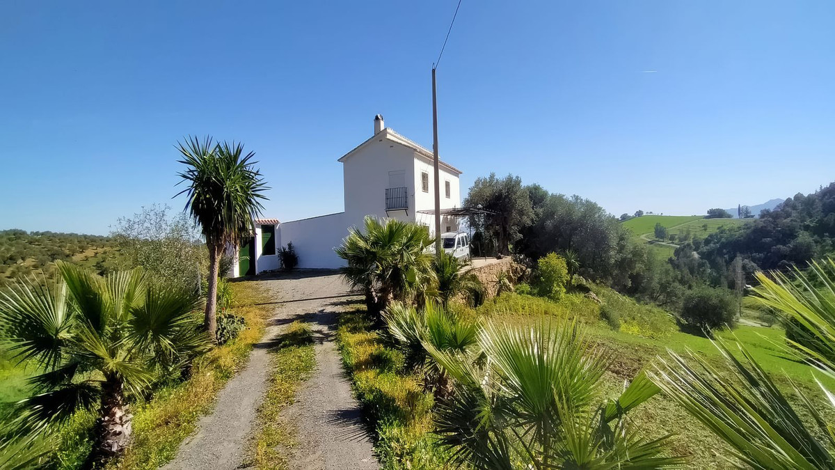 Se vende Finca - Cortijo de 2 dormitorios en Costa Del Sol, Málaga, España