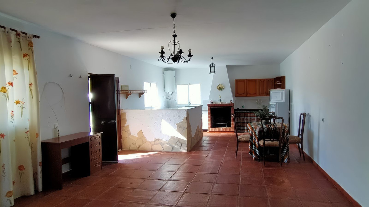 Se vende Finca - Cortijo de 2 dormitorios en Costa Del Sol, Málaga, España