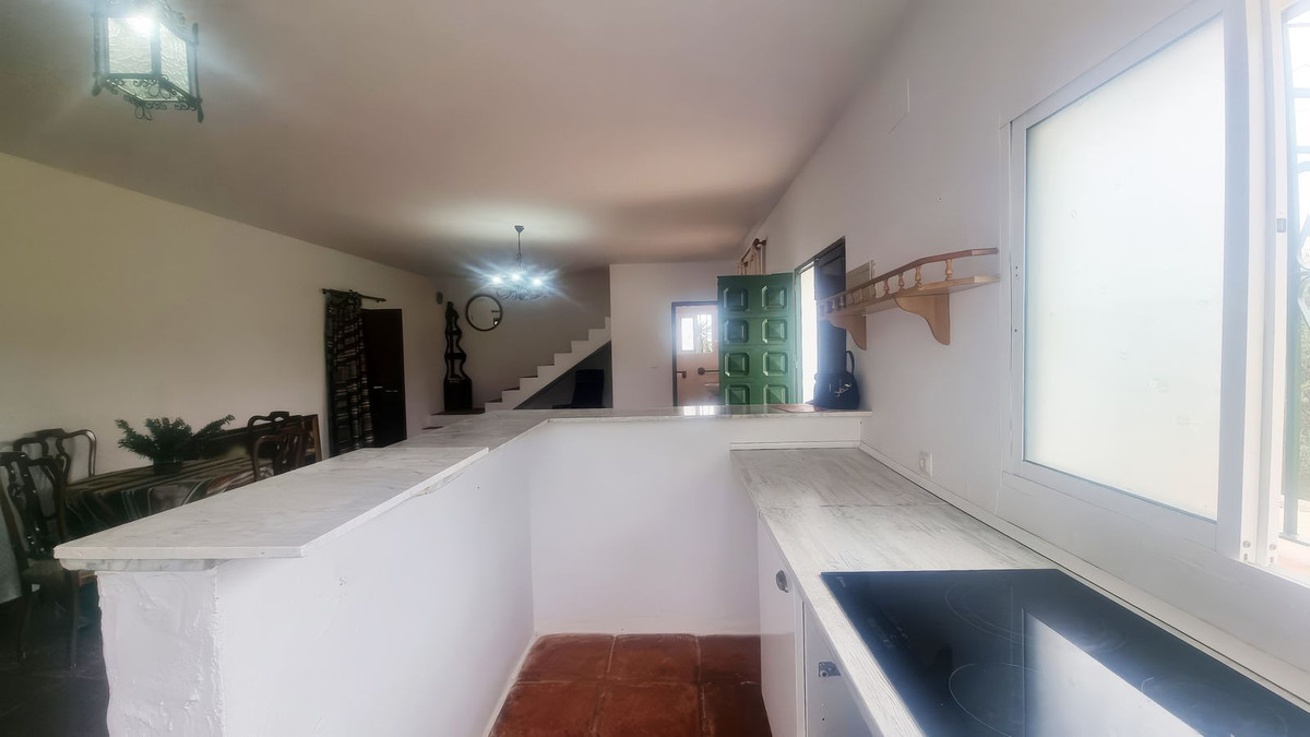 Se vende Finca - Cortijo de 2 dormitorios en Costa Del Sol, Málaga, España