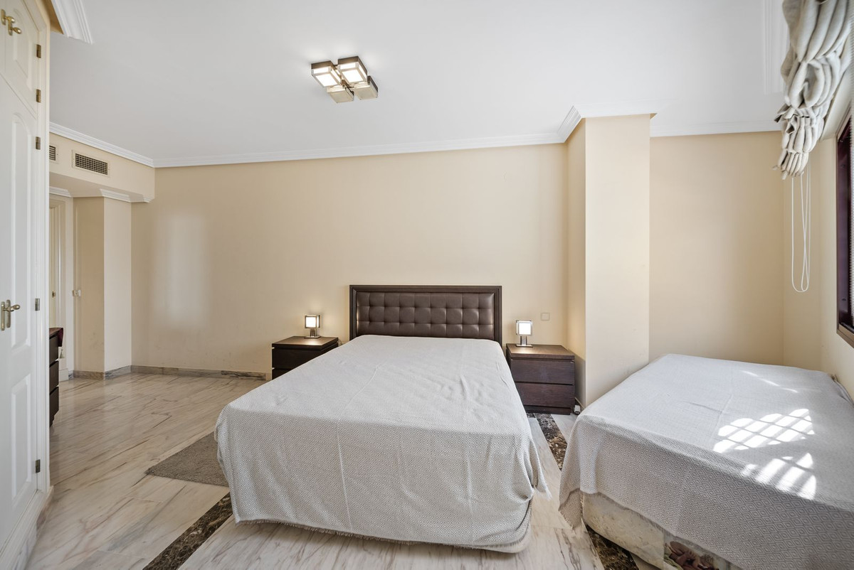 2 Bed Apartment for sale in Benalmadena Costa Del Sol, Málaga, Spain