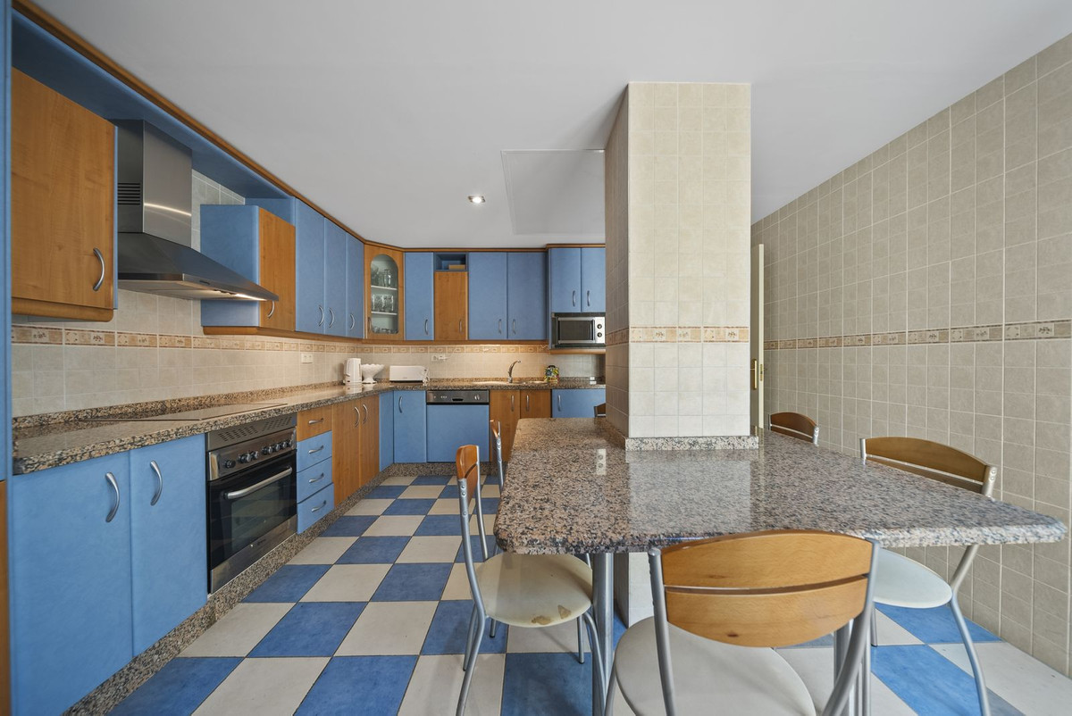 2 Bed Apartment for sale in Benalmadena Costa Del Sol, Málaga, Spain
